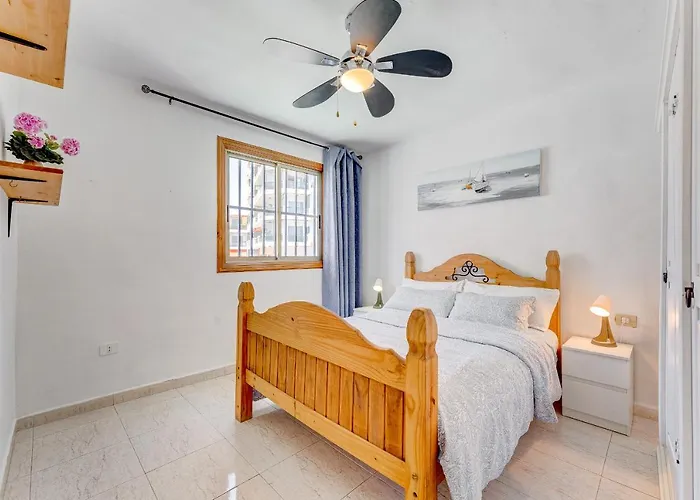 Front Ocean Aircon Cristianos Unique Apartment